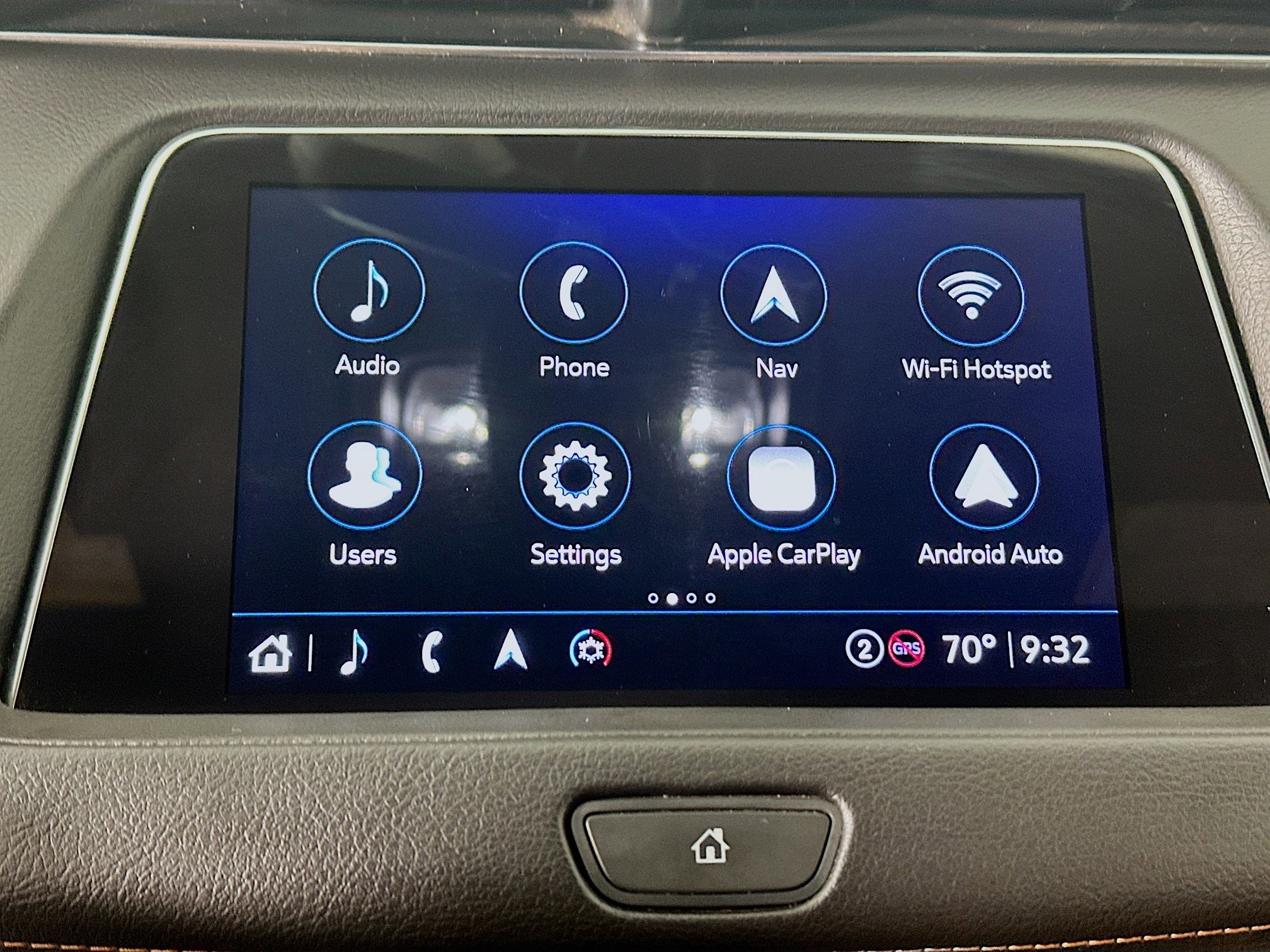 Used 2023 Cadillac XT4 Premium Luxury w/ Technology Package AWD/4WD image 21