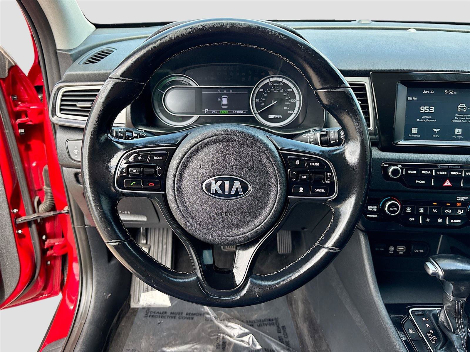 Used 2019 Kia Niro EX FWD image 11