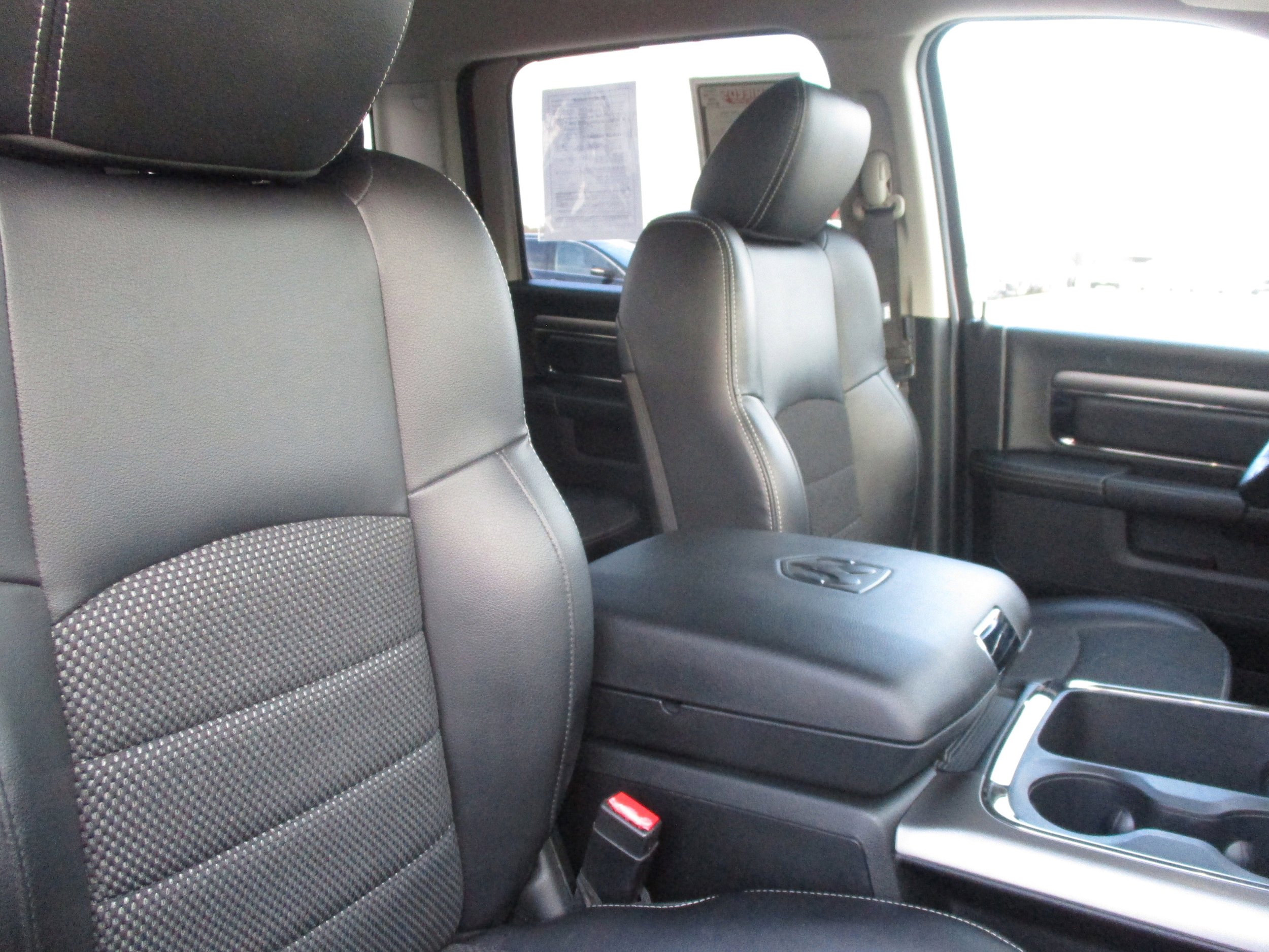 Used 2017 RAM 1500 Sport w/ Quick Order Package 26Q Night AWD/4WD image 38