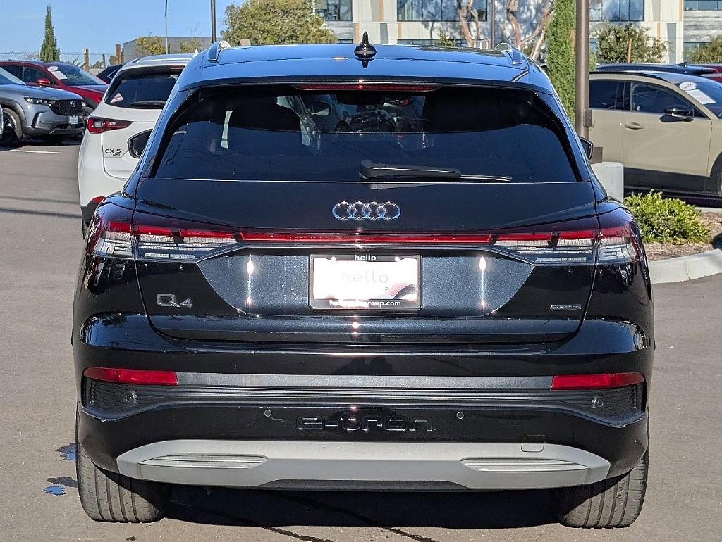Used 2022 Audi Q4 e-tron Premium Plus image 9