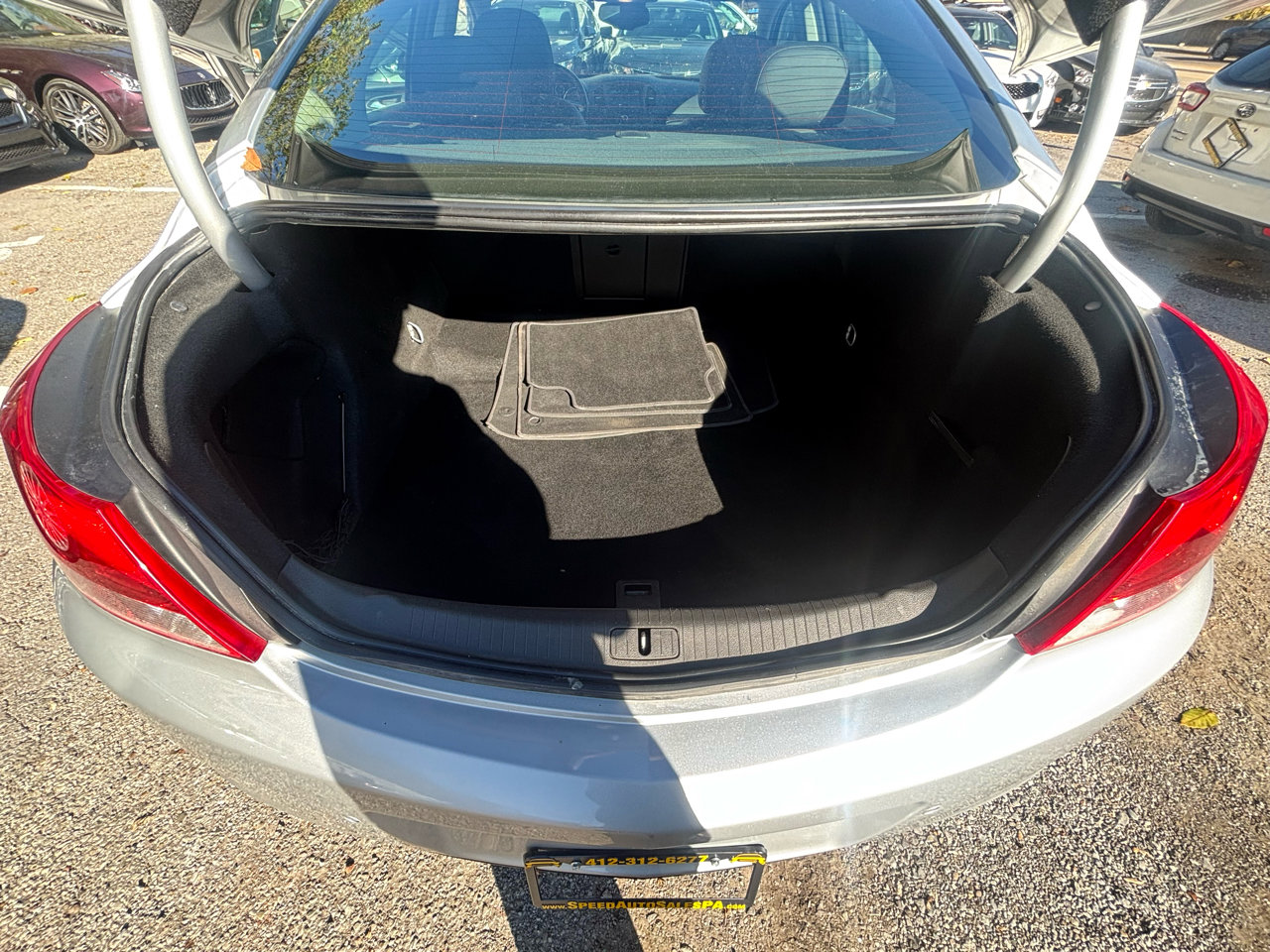 Used 2011 Buick Regal CXL w/ RL3 Preferred Equipment Group image 12