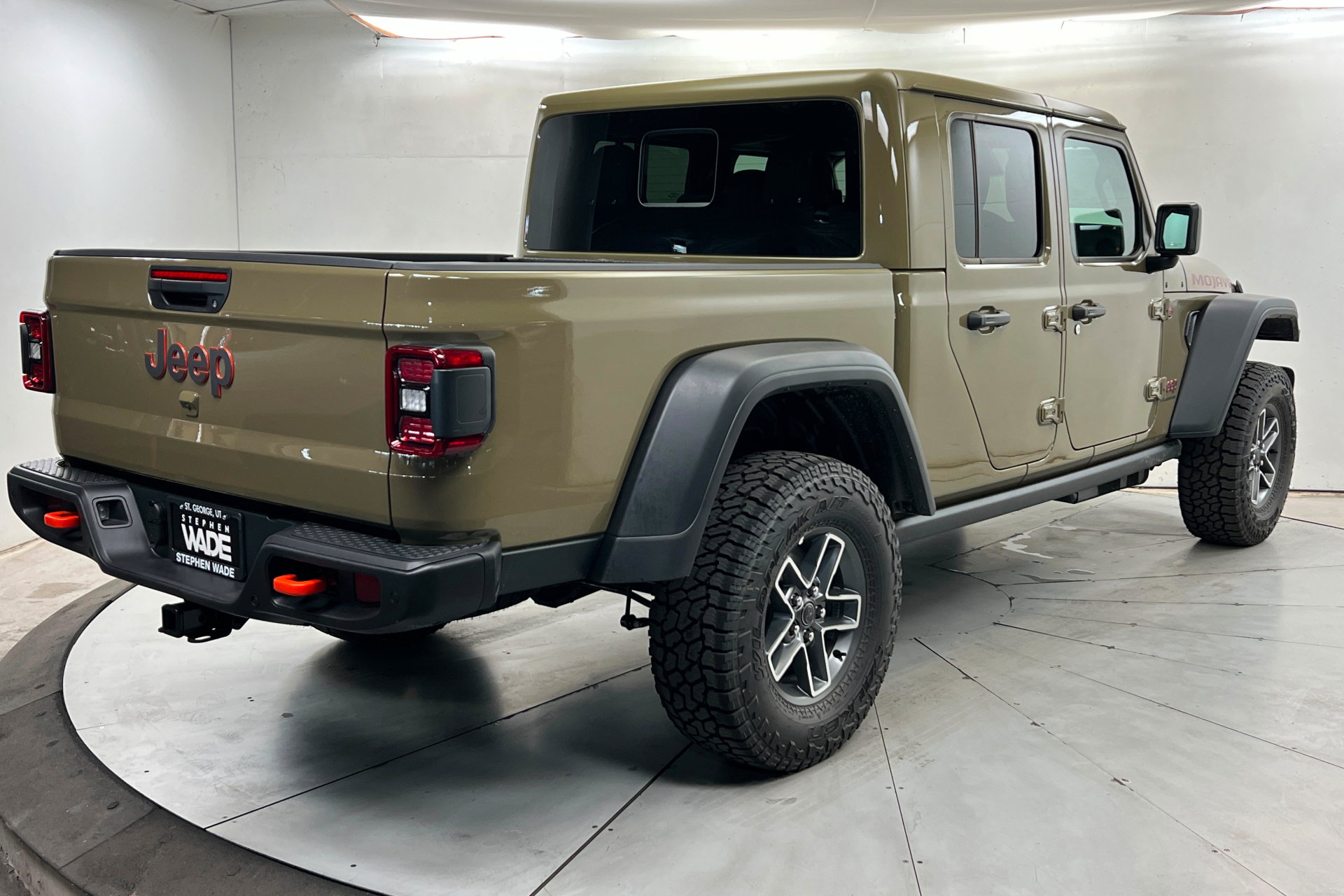 New 2026 Jeep Gladiator Mojave w/ Safety Group AWD/4WD image 5