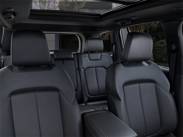 New 2025 Jeep Grand Cherokee Limited w/ Luxury Tech Group II image 26