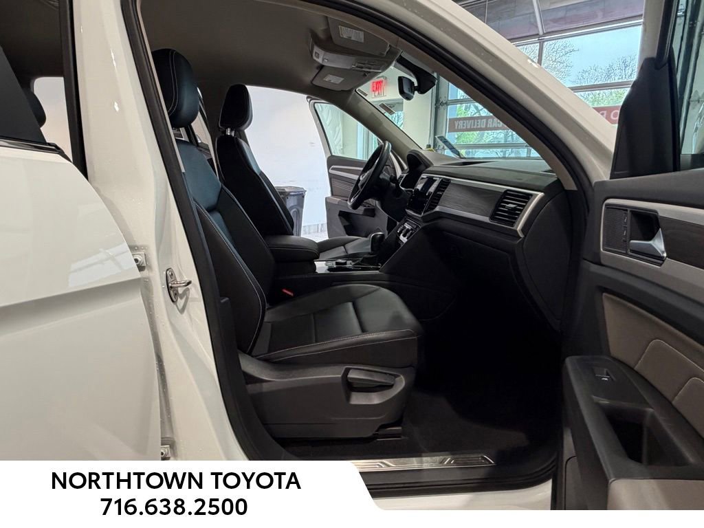 Used 2023 Volkswagen Atlas SE AWD/4WD image 12