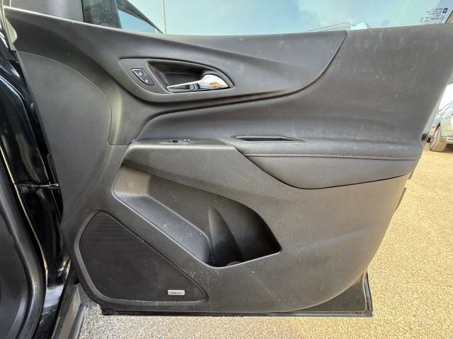 Used 2024 Chevrolet Equinox RS w/ RS Leather Package image 28