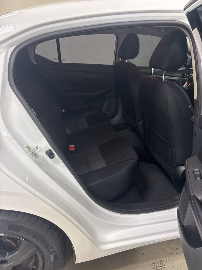 Used 2024 Nissan Sentra SV image 29
