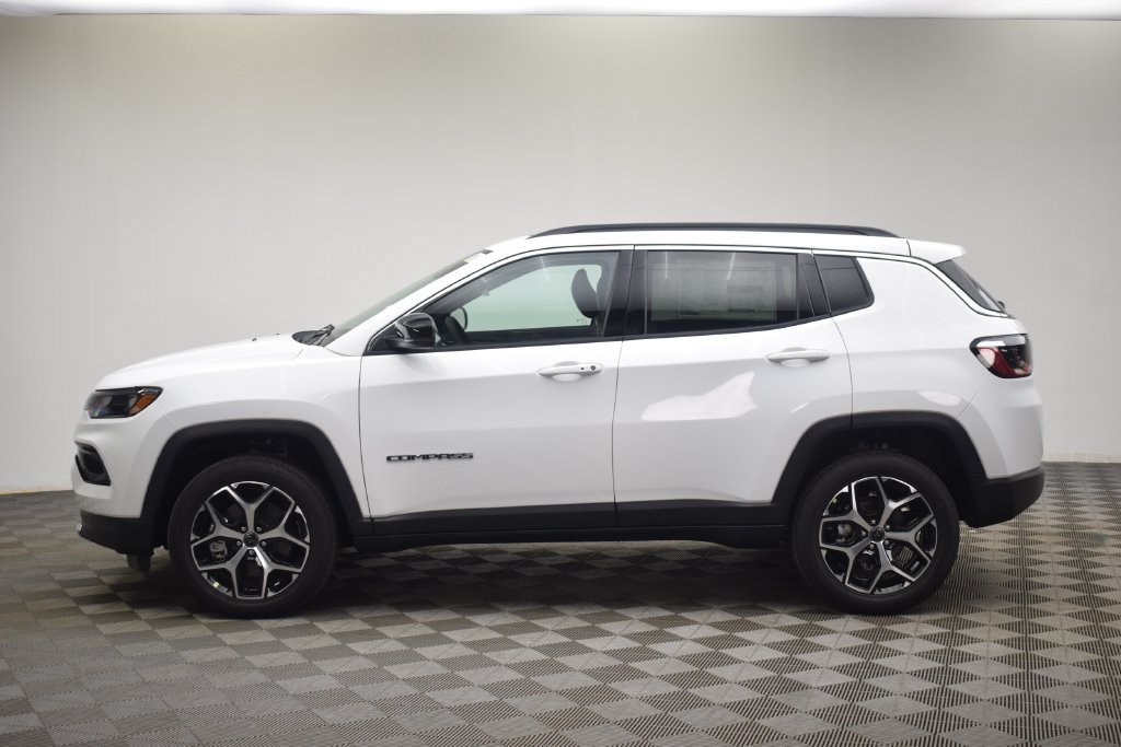 New 2026 Jeep Compass Limited w/ Sun, Sound & Navigation Group AWD/4WD image 12