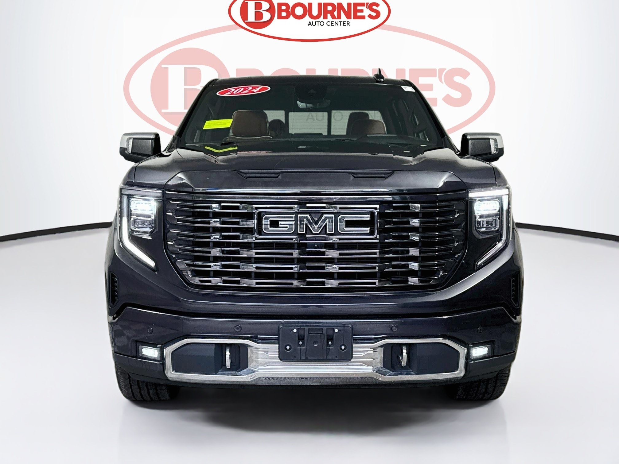 Used 2024 GMC Sierra 1500 Denali Ultimate AWD/4WD image 8