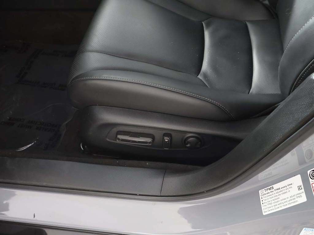 Used 2025 Honda Accord Sport image 32