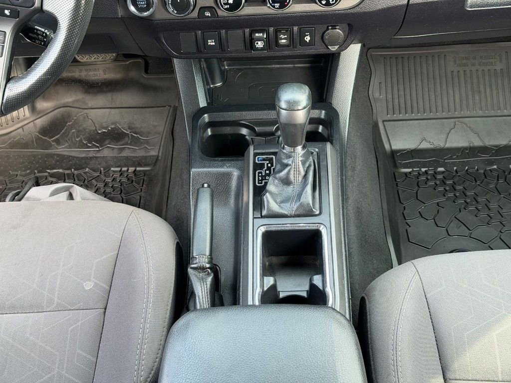 Used 2018 Toyota Tacoma TRD Off-Road image 14