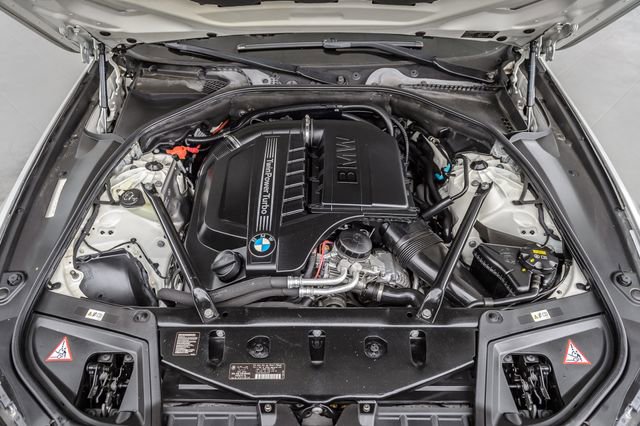 Used 2015 BMW 535i Sedan RWD image 17