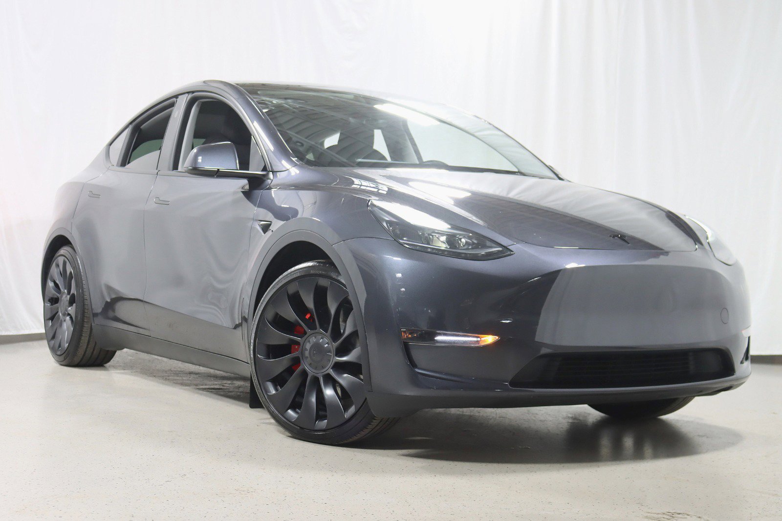 Used 2025 Tesla Model Y Performance image 7