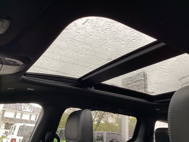 New 2026 Chrysler Pacifica Limited w/ S Appearance Package image 24