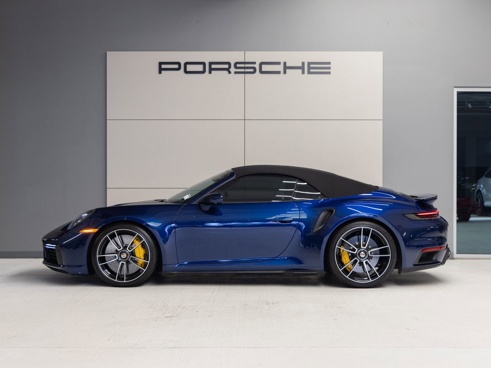 Certified 2022 Porsche 911 Turbo S image 2