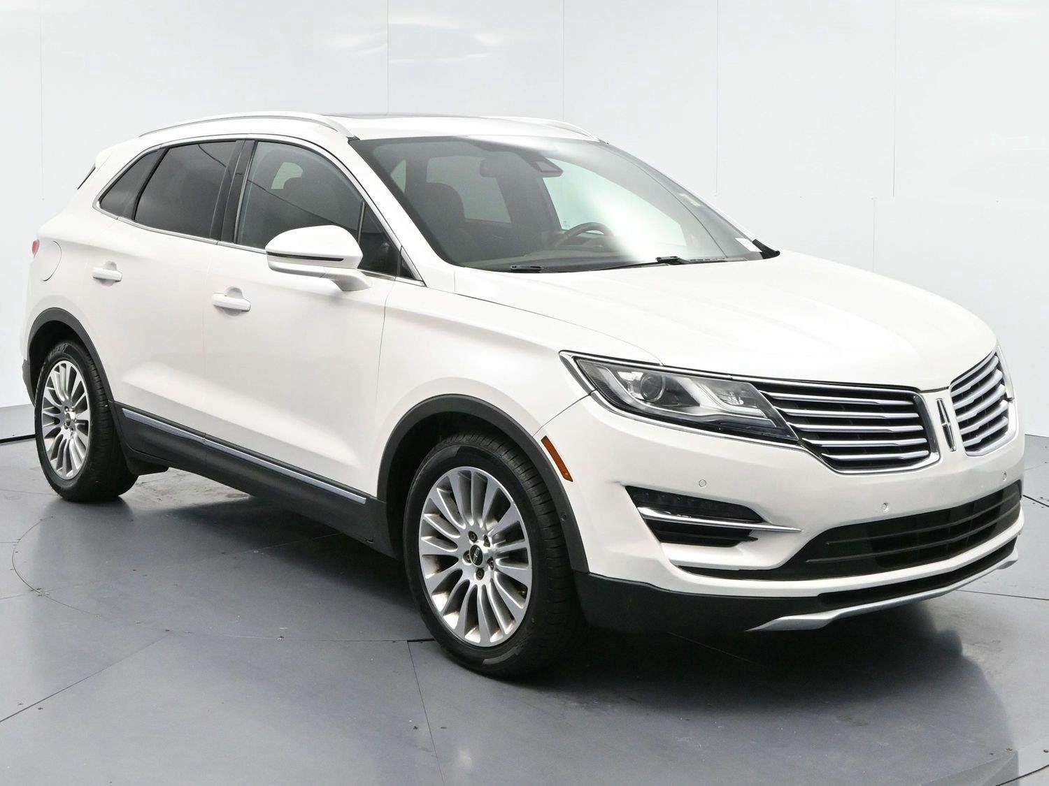 Used 2015 Lincoln MKC FWD w/ Equipment Group 102A Reserve image 2