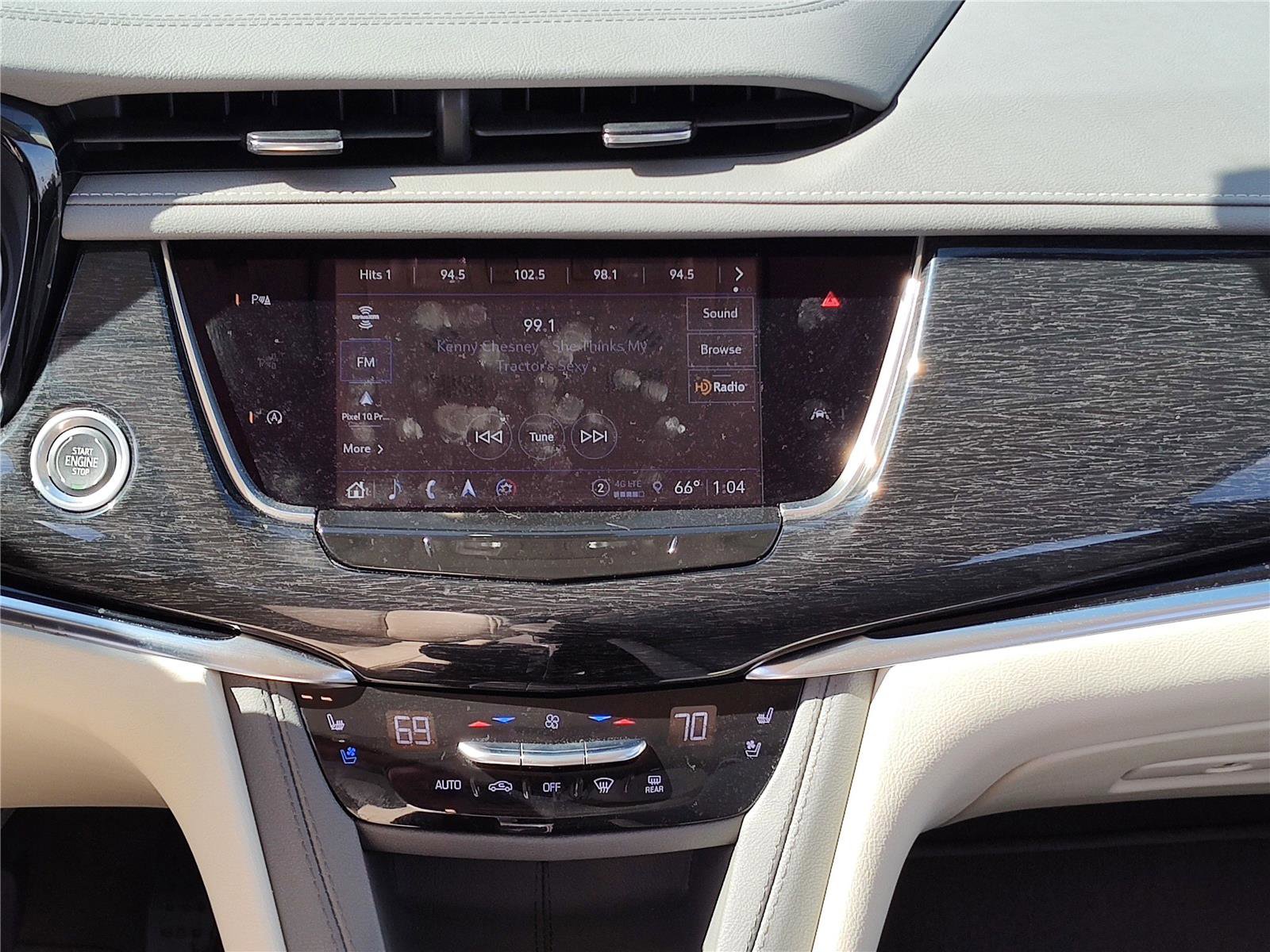 Used 2023 Cadillac XT6 Premium Luxury image 20