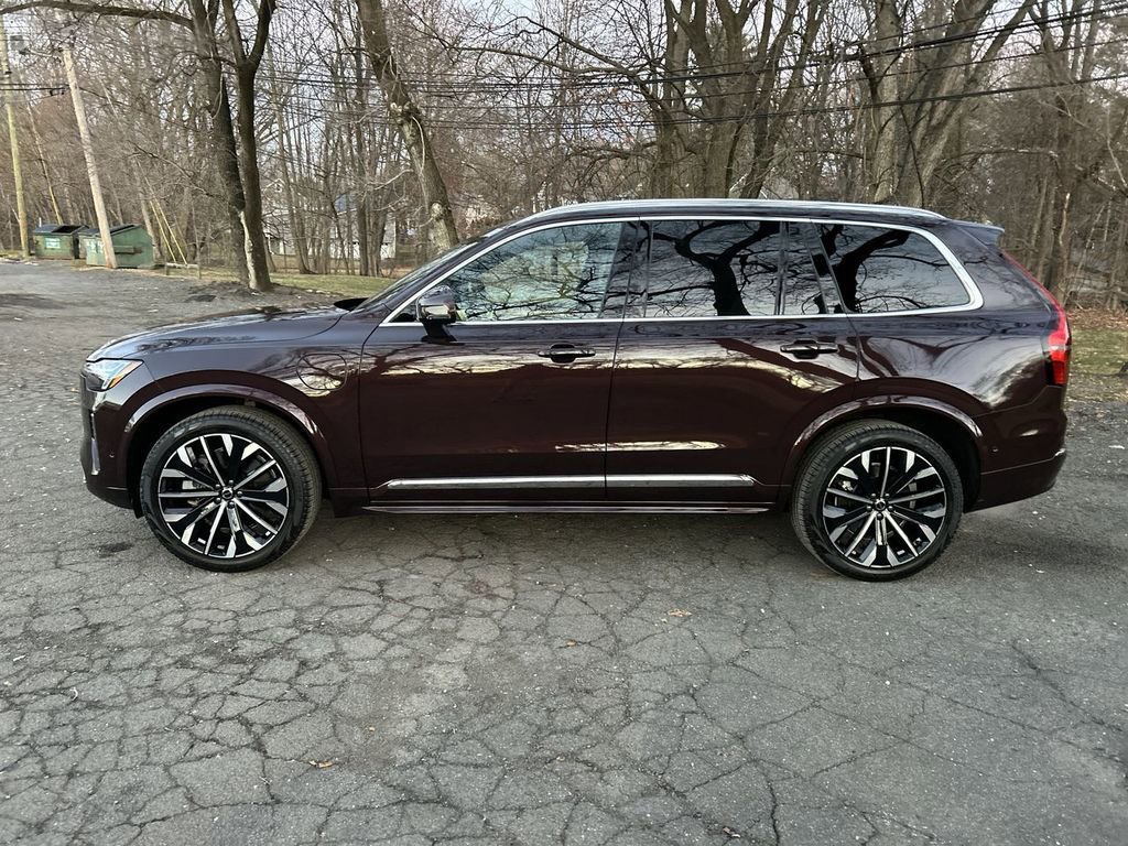 Certified 2025 Volvo XC90 T8 Ultra image 5