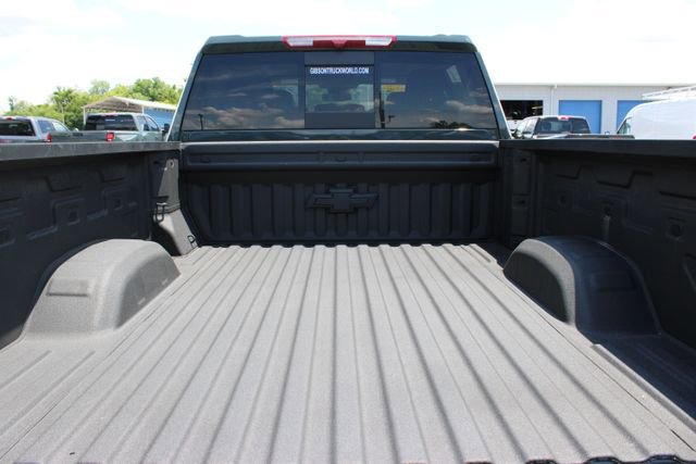 Used 2025 Chevrolet Silverado 2500 LT w/ Trail Boss Package AWD/4WD image 10