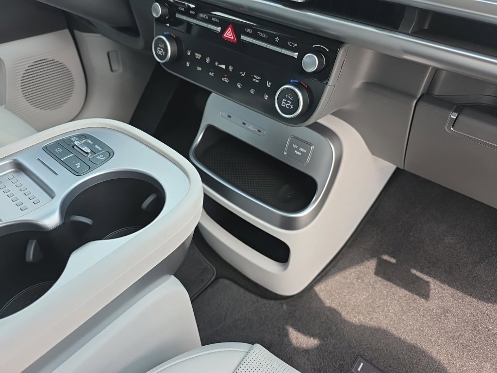 New 2026 Hyundai Ioniq 9 SEL image 22