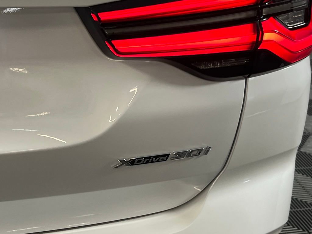 Used 2024 BMW X3 xDrive30i w/ Convenience Package w/ZPA image 12