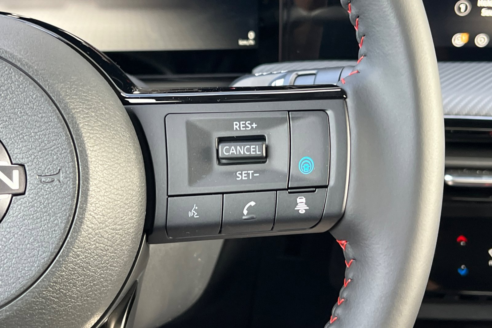 New 2026 Nissan Kicks SR w/ Cold Weather Package image 29