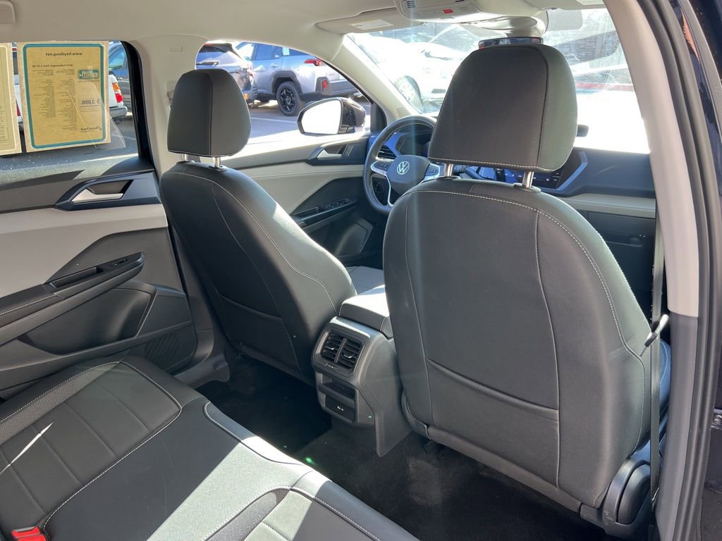 Used 2024 Volkswagen Taos SE image 24