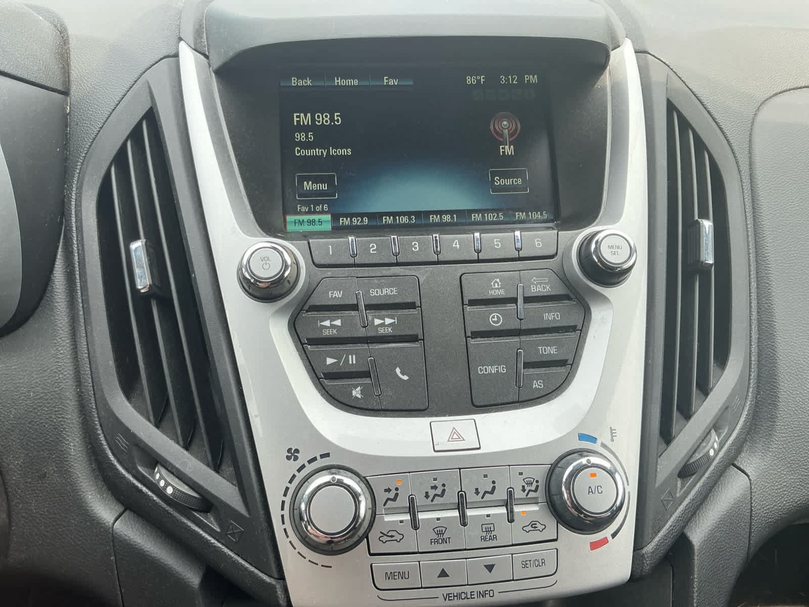 Used 2016 Chevrolet Equinox LT FWD image 19