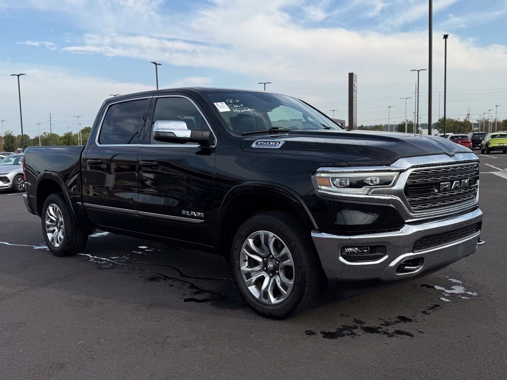 Used 2024 RAM 1500 Limited AWD/4WD image 3