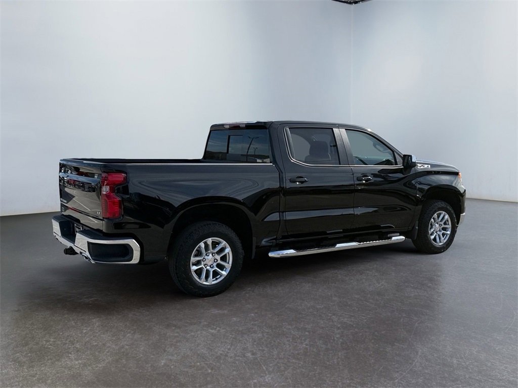 New 2026 Chevrolet Silverado 1500 LT w/ Z71 Off-Road Package image 3