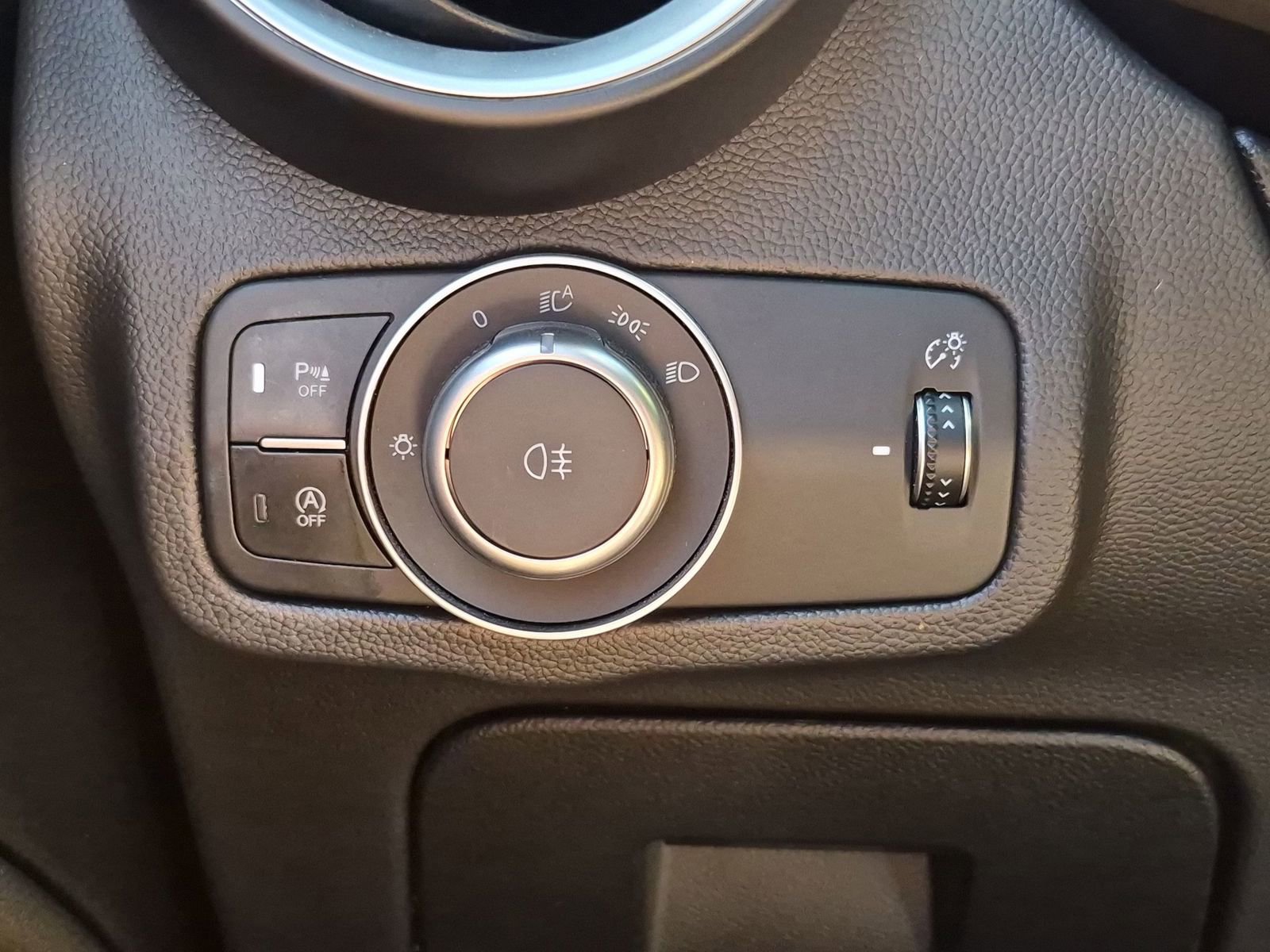 Used 2022 Alfa Romeo Stelvio Sprint RWD image 16