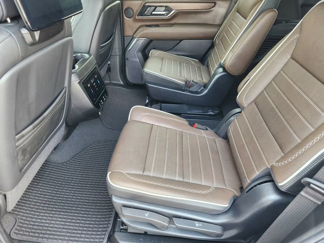 Used 2025 GMC Yukon Denali Ultimate image 24
