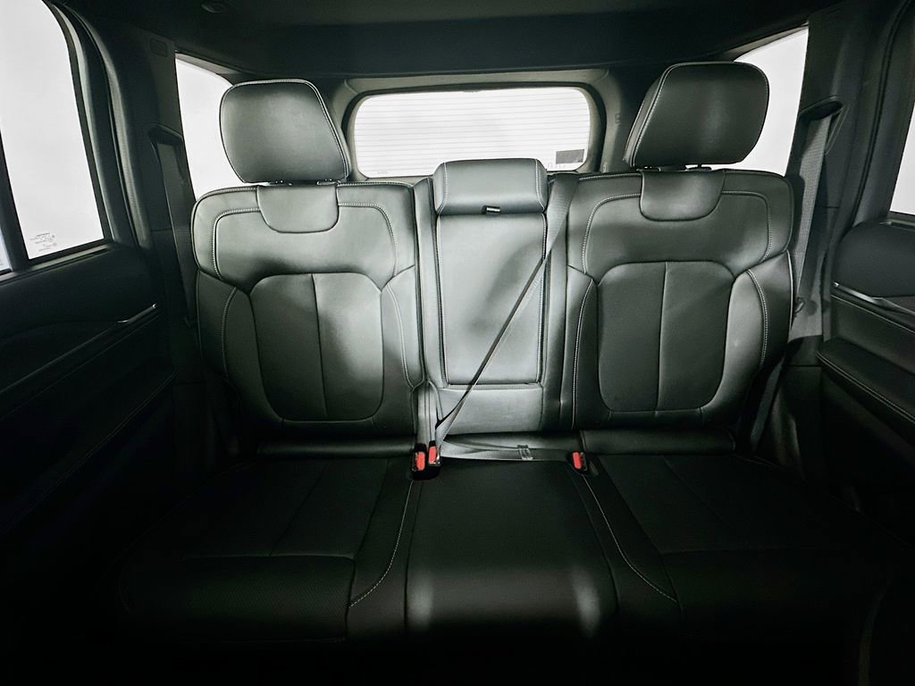 New 2025 Jeep Grand Cherokee Overland w/ Luxury Tech Group IV image 10