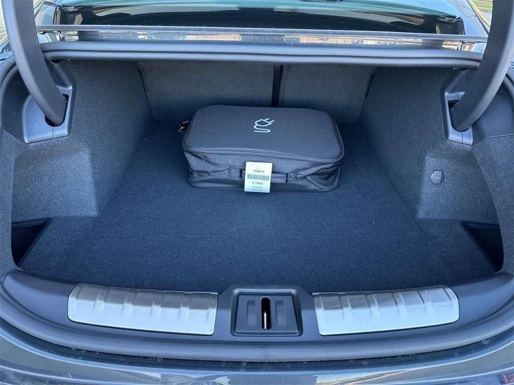 New 2025 Porsche Taycan image 92