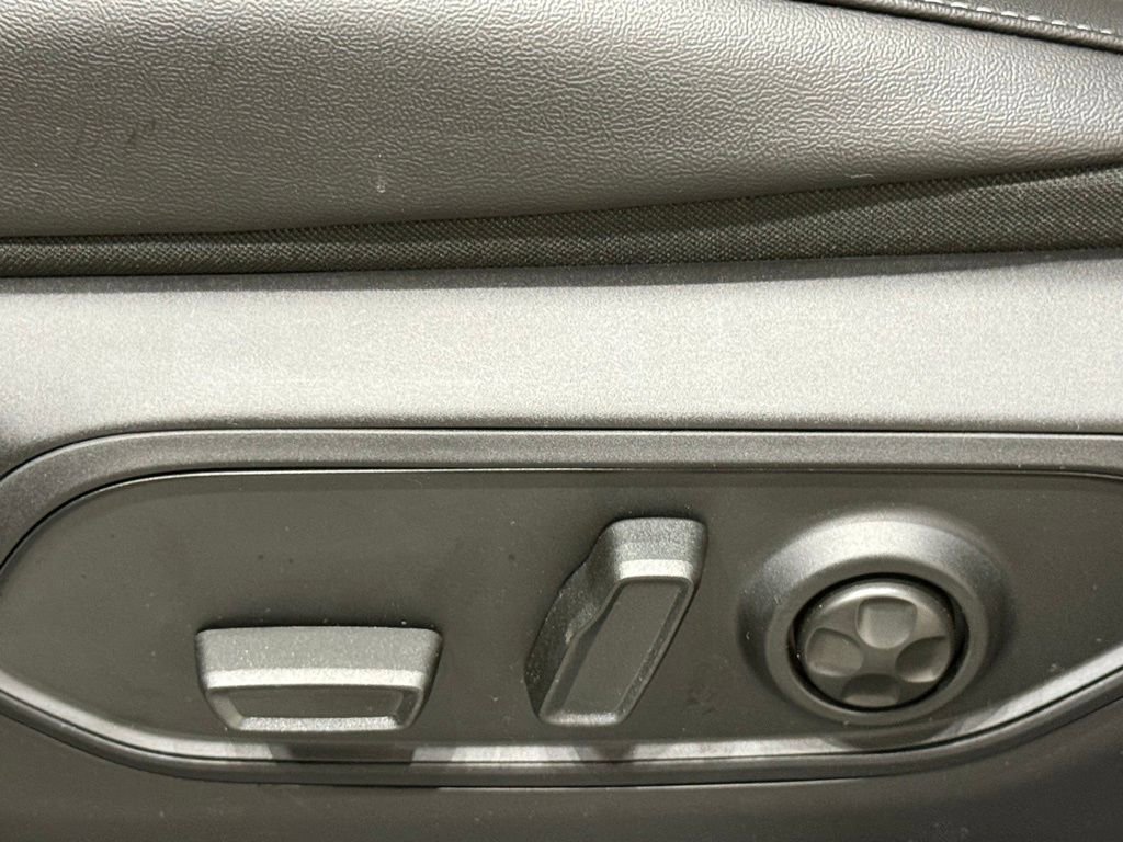 New 2025 Jeep Grand Cherokee Limited image 24