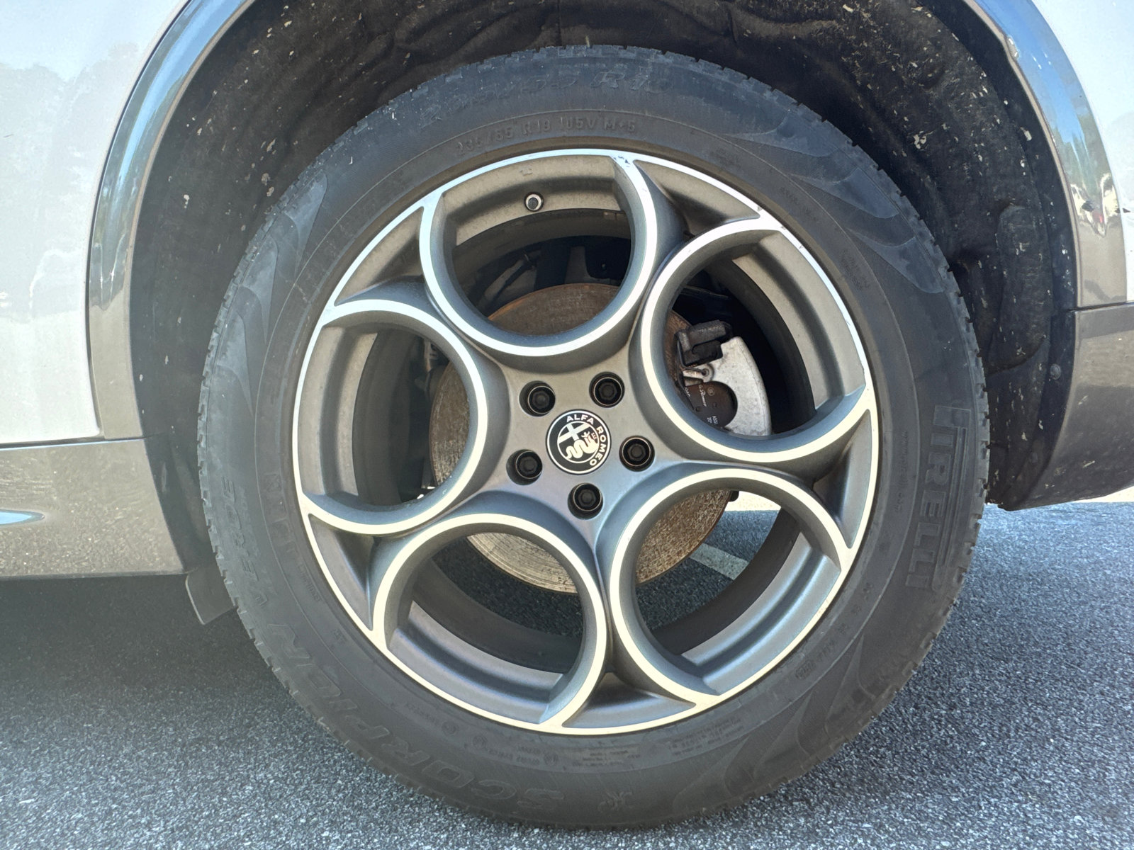 Used 2024 Alfa Romeo Stelvio Ti image 22