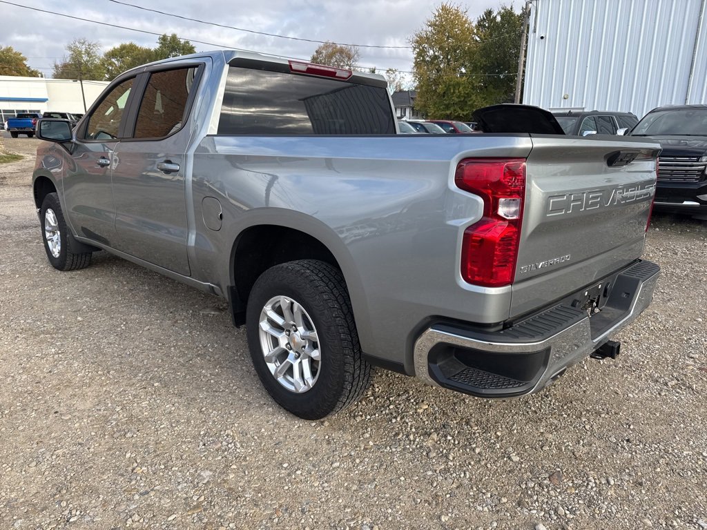 Used 2025 Chevrolet Silverado 1500 LT image 3