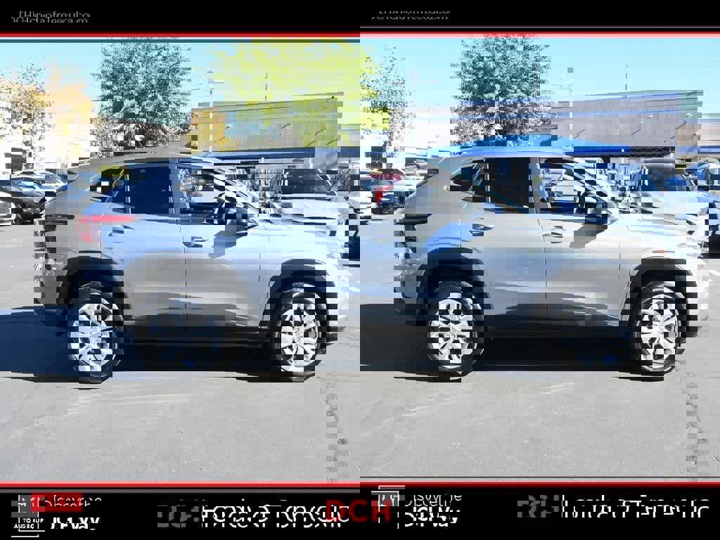 Used 2024 Chevrolet Trax LS w/ Driver Confidence Package image 5