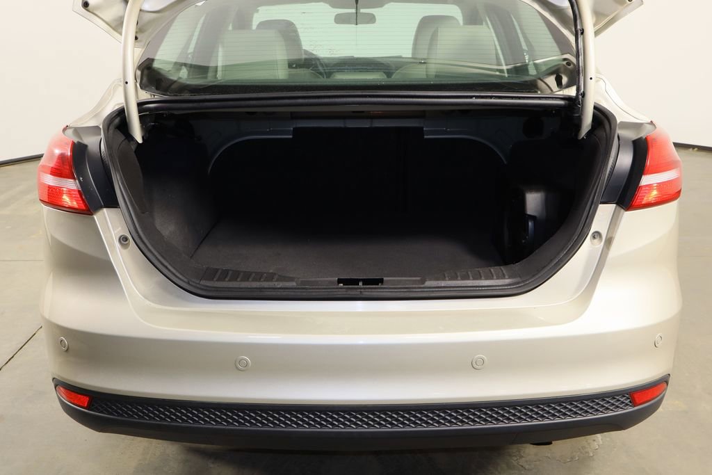 Used 2018 Ford Focus Titanium image 18