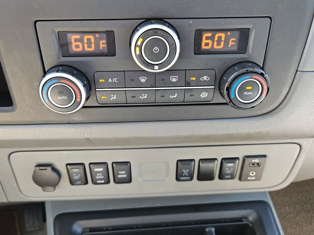 Used 2019 Nissan NV 3500 SL image 18