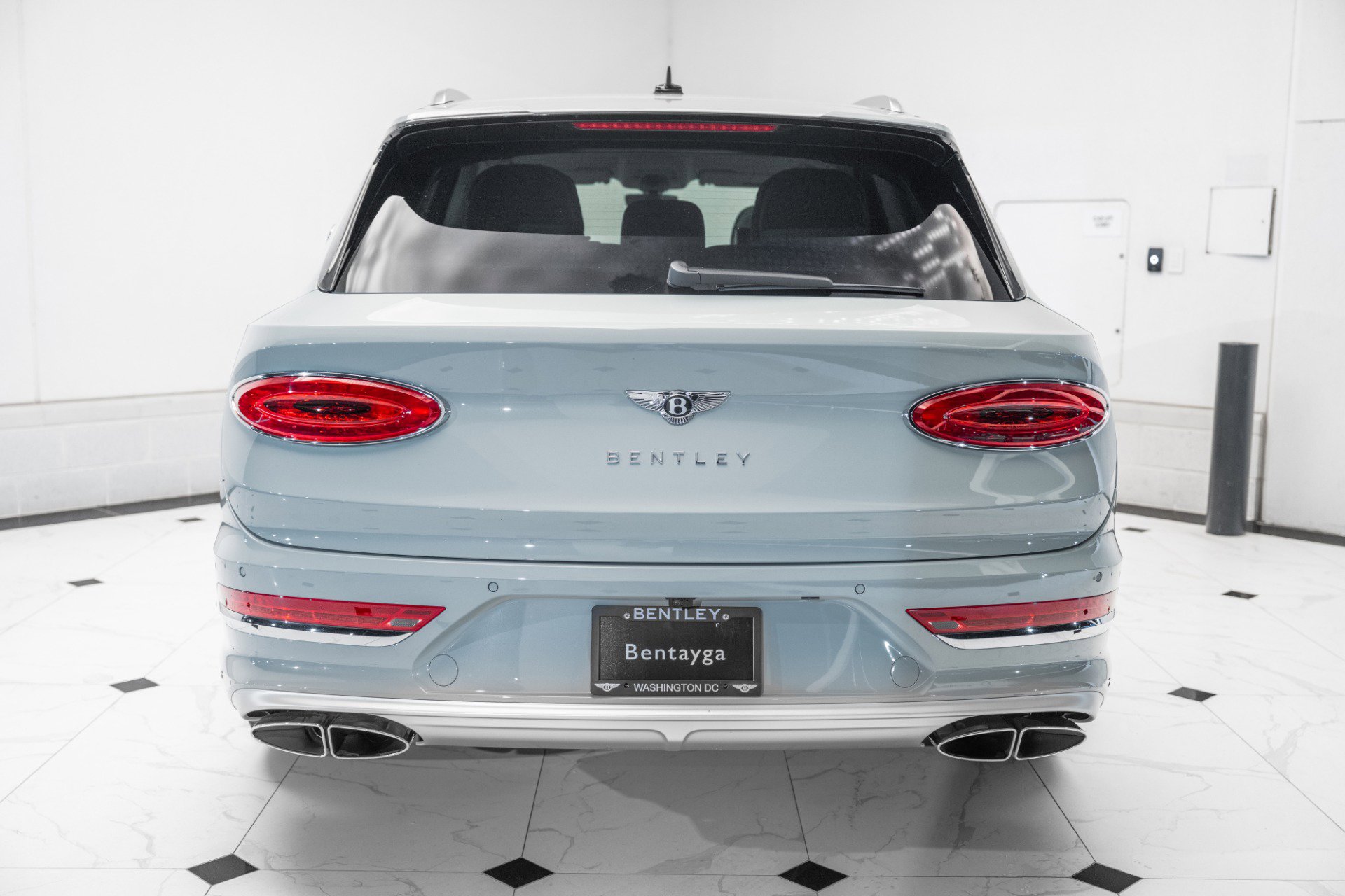 New 2025 Bentley Bentayga Extended Wheelbase image 10