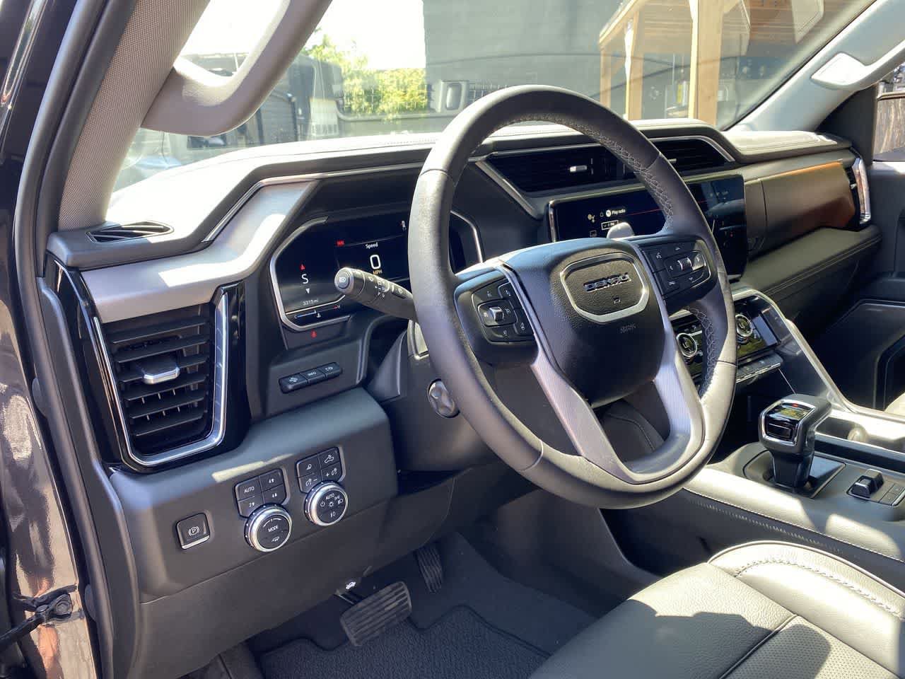 Used 2023 GMC Sierra 1500 Denali w/ Denali Reserve Package AWD/4WD image 2