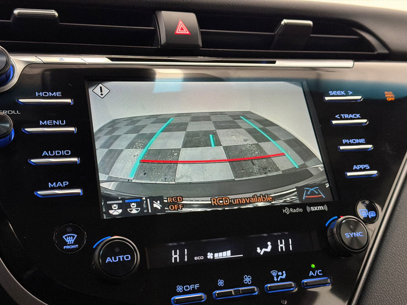 Used 2020 Toyota Camry XSE image 23