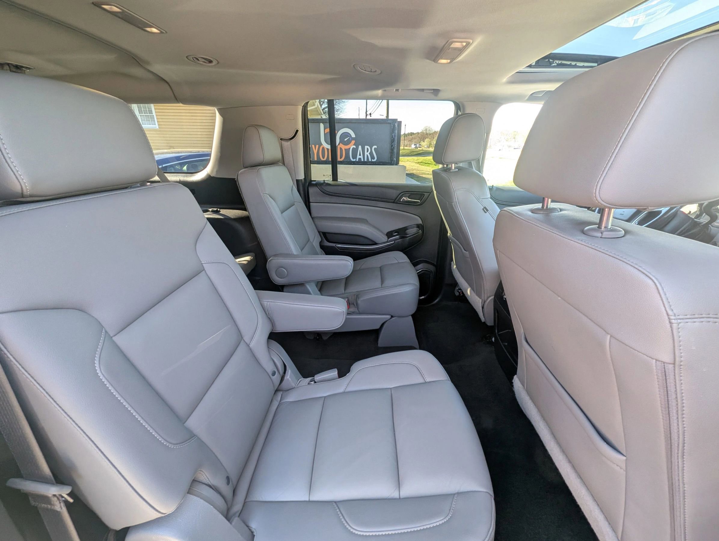 Used 2016 Chevrolet Suburban LT w/ Luxury Package AWD/4WD image 40