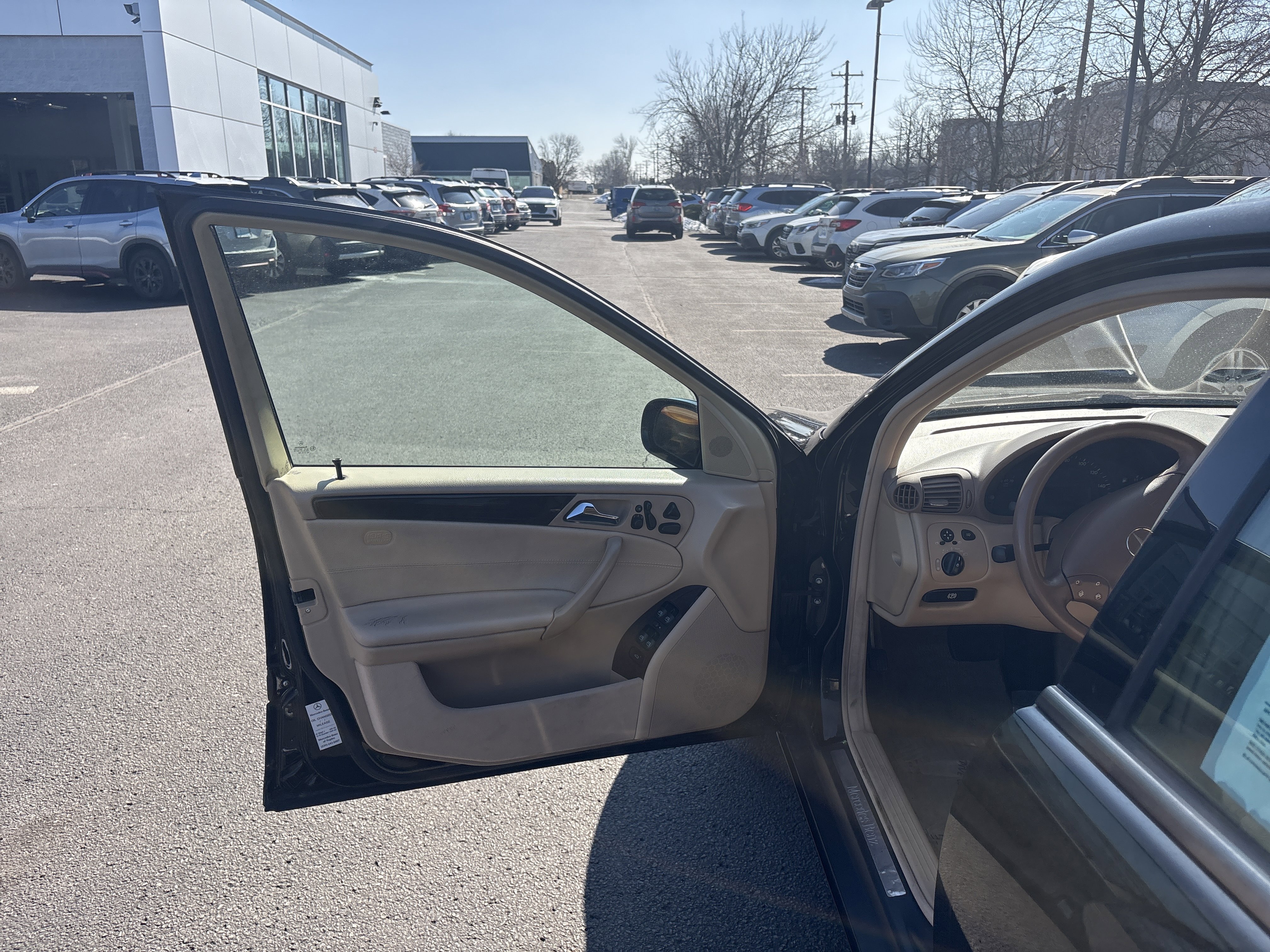 Used 2002 Mercedes-Benz C 240 image 9