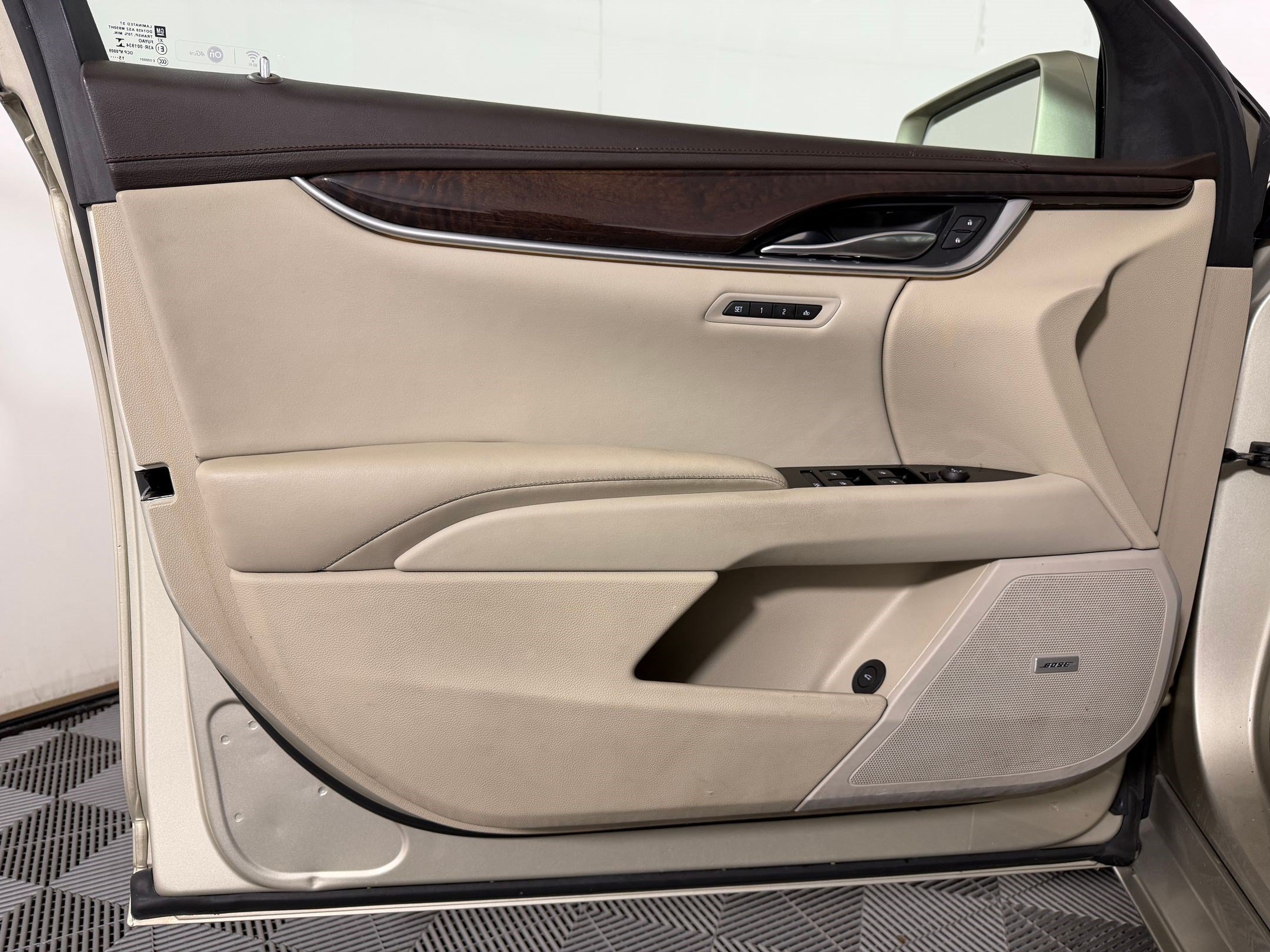Used 2016 Cadillac XTS Luxury FWD image 21