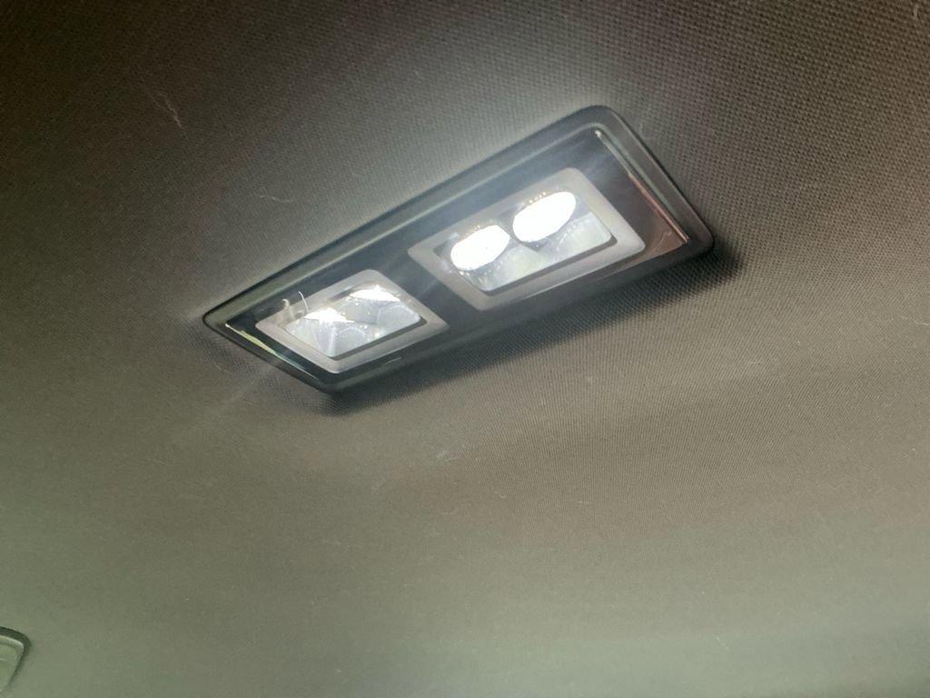 Used 2023 Volkswagen ID.4 Pro image 21