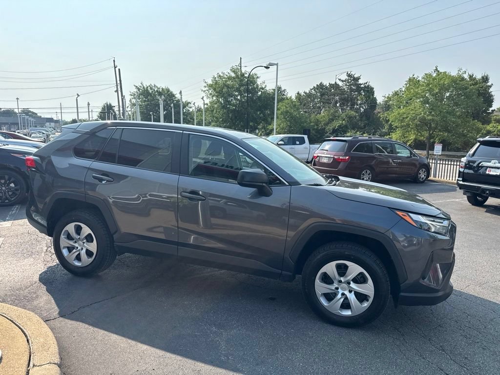 Used 2023 Toyota RAV4 LE AWD/4WD image 8