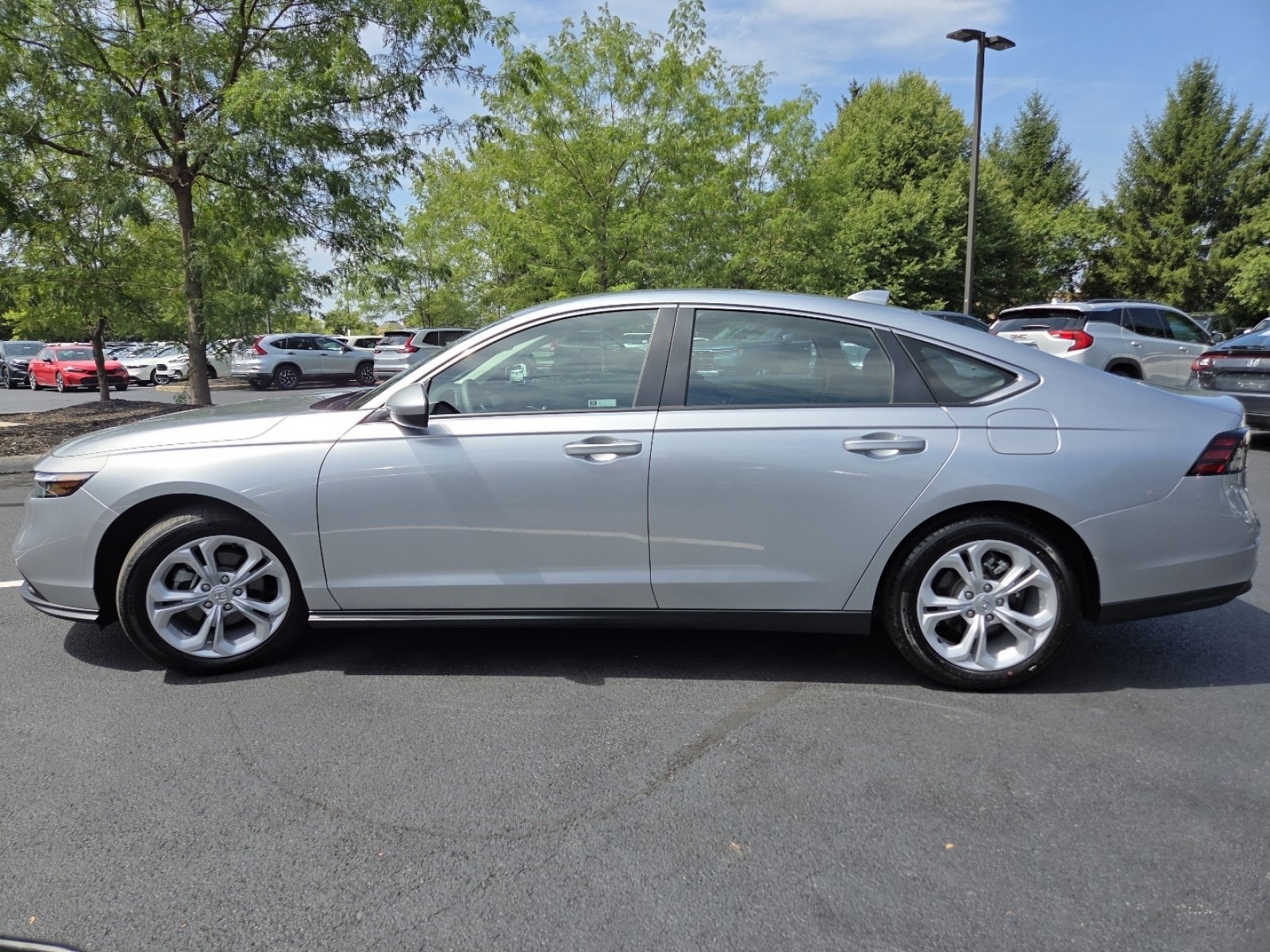 Used 2025 Honda Accord LX image 15