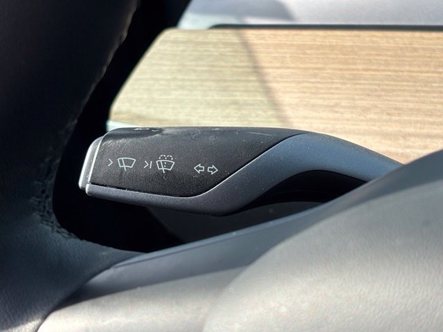 Used 2023 Tesla Model 3 Standard Range RWD image 18