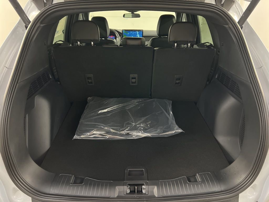 New 2026 Ford Escape ST-Line w/ Tech Pack #1 image 33